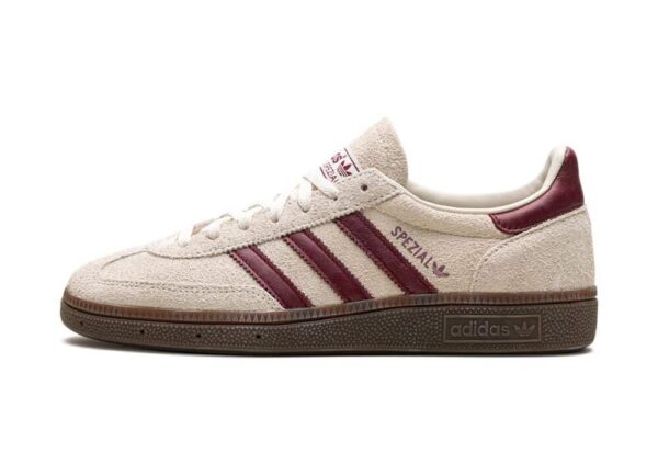 Handball Spezial "Off White/Collegiate Burgundy"