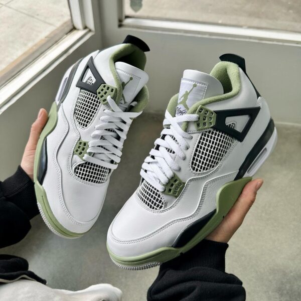 Nike Jordan 4 Seafoam - Edición limitada - Imagen 2