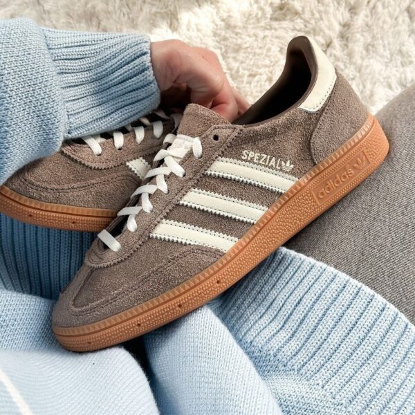 ADIDAS HANDBALL SPEZIAL EARTH BROWN STRATA OFFWHITE GUM - Imagen 2