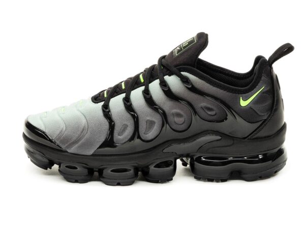 NIKE AIR VAPORMAX PLUS “NEON”