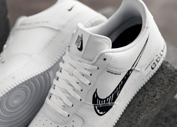 NIKE AIR FORCE 1 LV8 UTILITY - Imagen 3