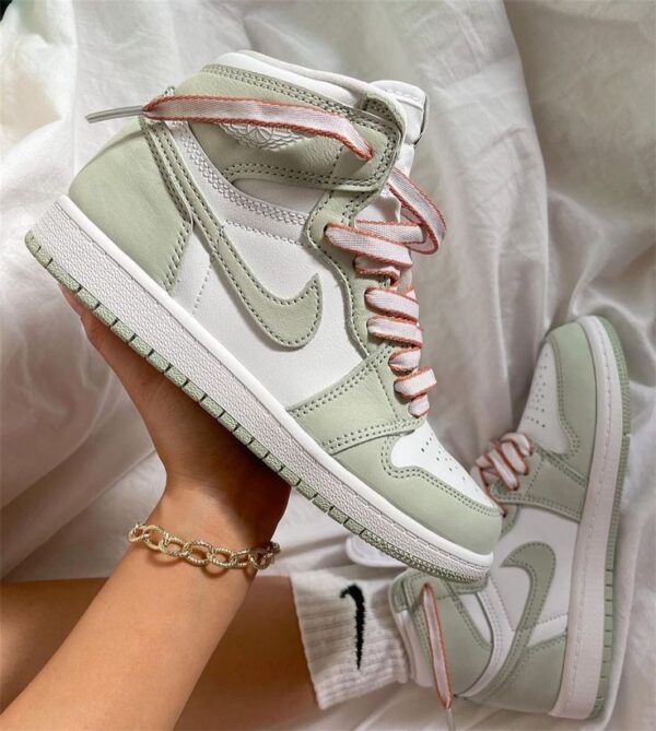 Wmns Air Jordan 1 Retro High OG ‘Seafoam’ - Imagen 2