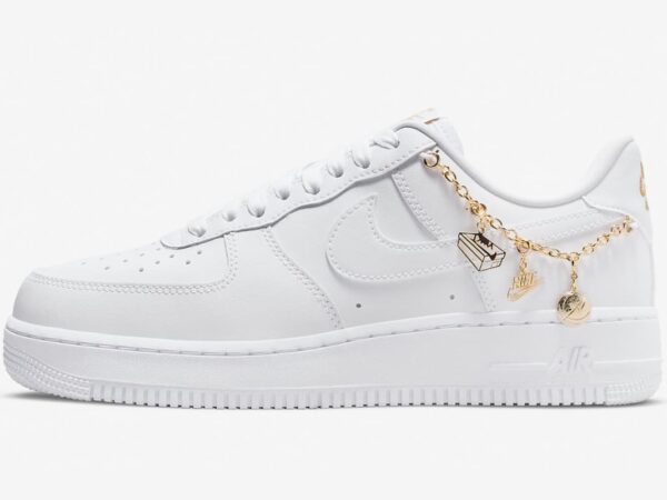 Wmns Nike Air Force 1 ’07 LX ‘Lucky Charms’