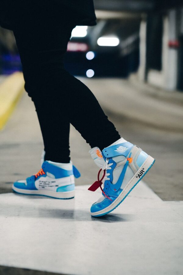 Air Jordan 1 High OG x Off White UNIVERSITY BLUE - Imagen 2
