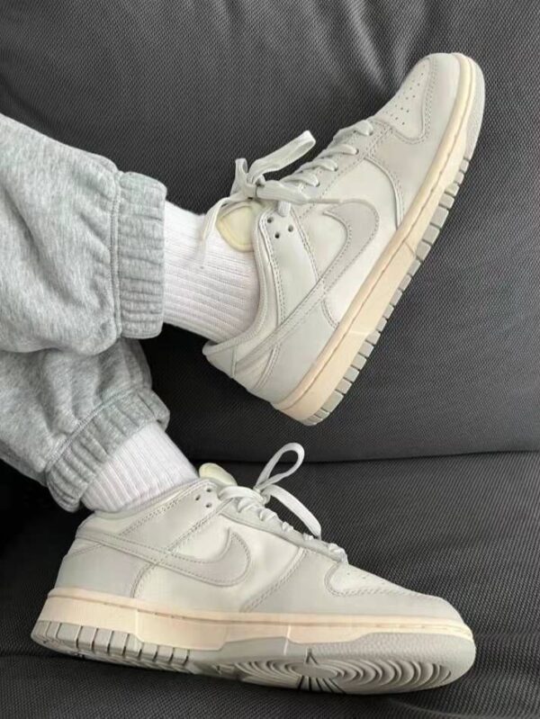 Dunk Low Light Bone - Imagen 2