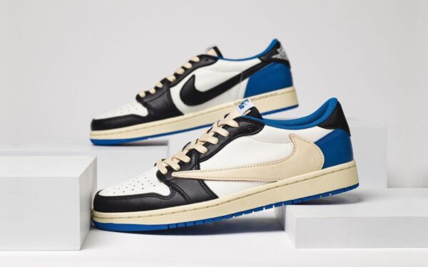 AIR JORDAN 1 LOW OG SP FRAGMENT DESIGN X TRAVIS SCOTT - Imagen 3