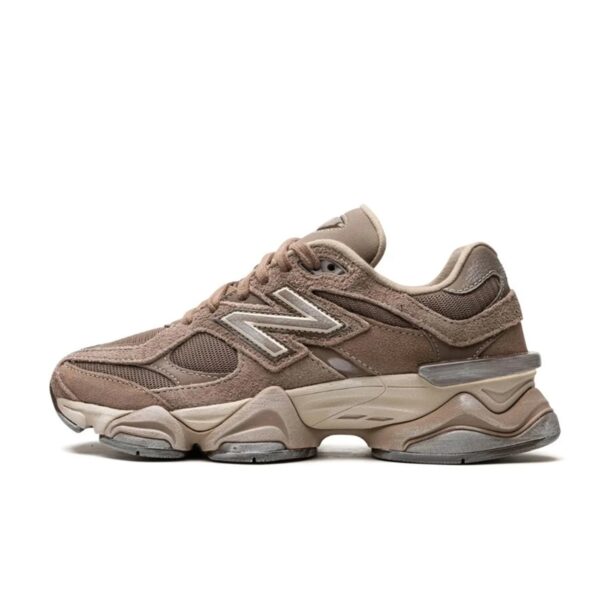 New Balance 204L Mushroom Arid Stone